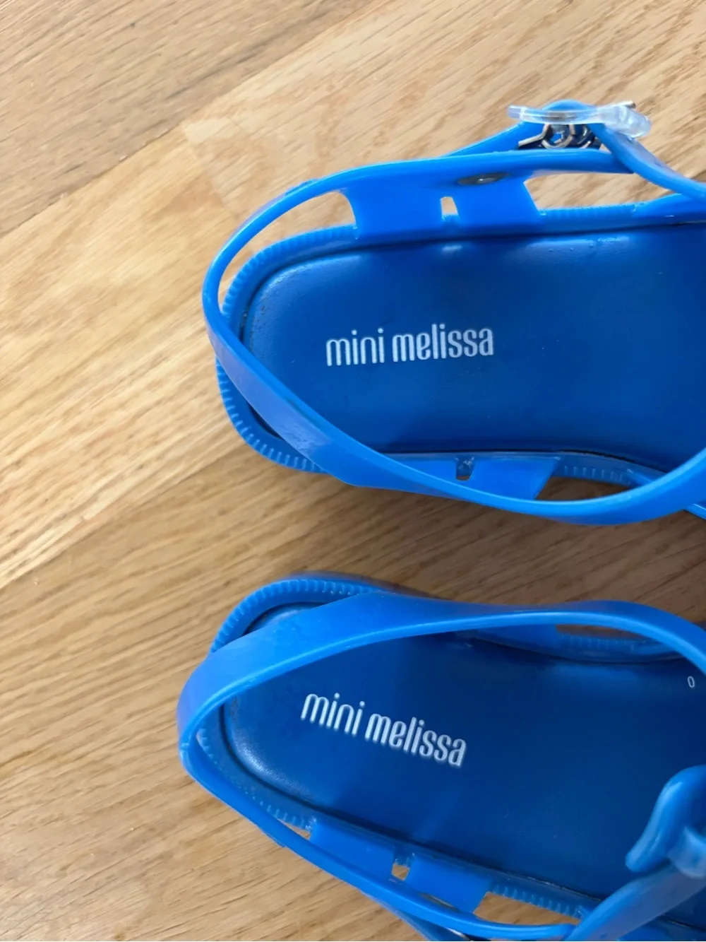 Mini Melissa bright blue